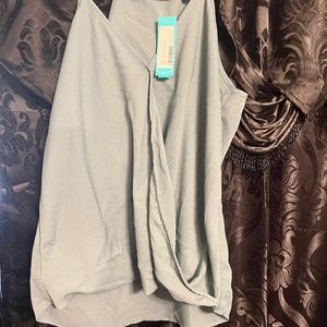 Green Cami Blouse Size Large never worn tags on